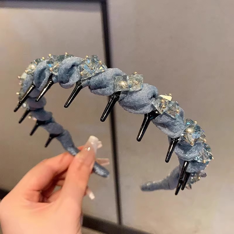 ヘアアクセサリー キラメキツイストカチューシャ