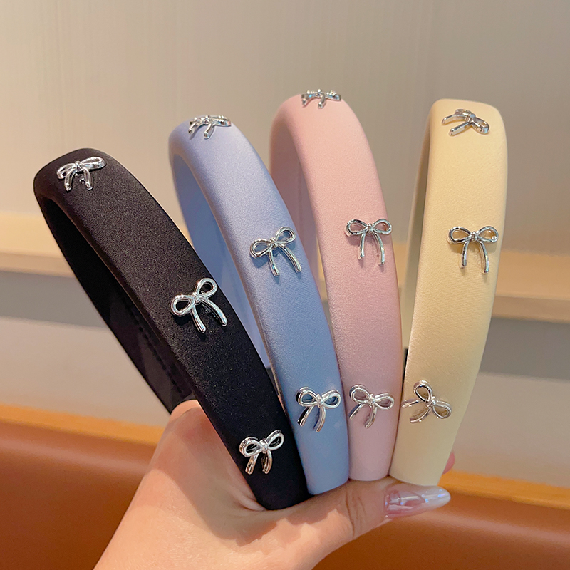 ヘアアクセサリー リボンモチーフ ふんわりカチューシャ
