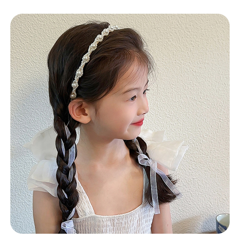 ヘアアクセサリー 真珠輝きのエレガントカチューシャ