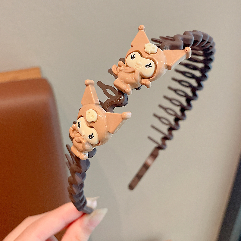ヘアアクセサリー お花とリスのゆらゆらカチューシャ