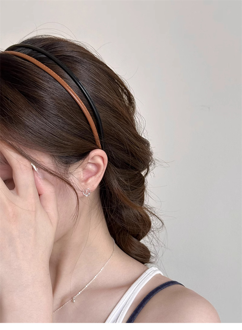 ヘアアクセサリー 細身スリムラインカチューシャ