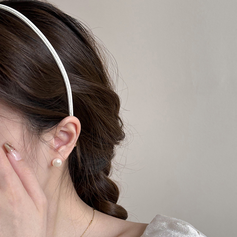 ヘアアクセサリー 細身スリムラインカチューシャ