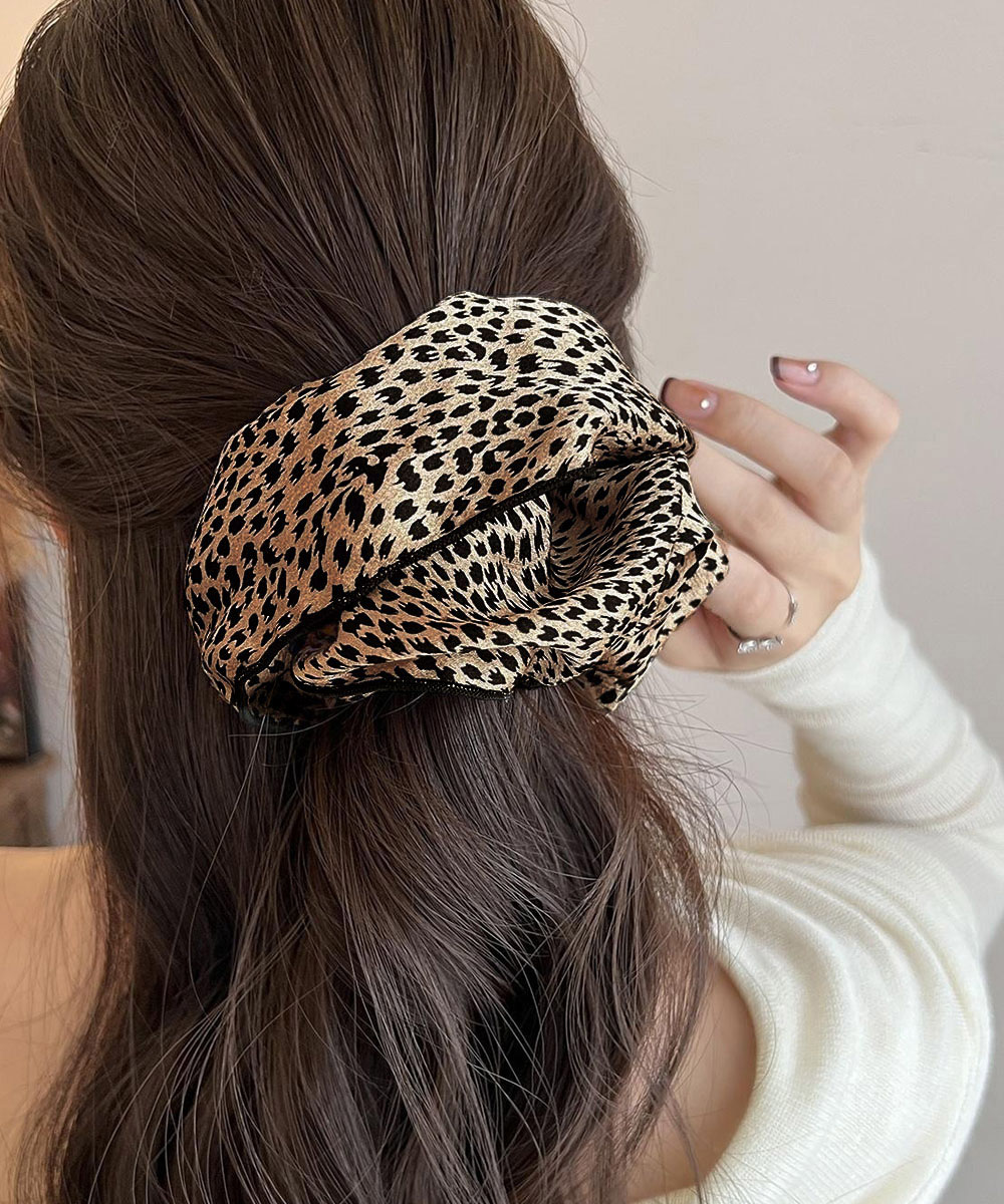 豹柄大きめシュシュ ボリューム ヘアアクセサリー