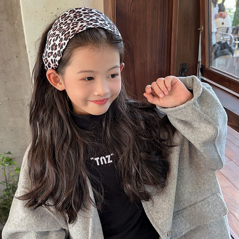 ヘアアクセサリー レース編み込みカチューシャ