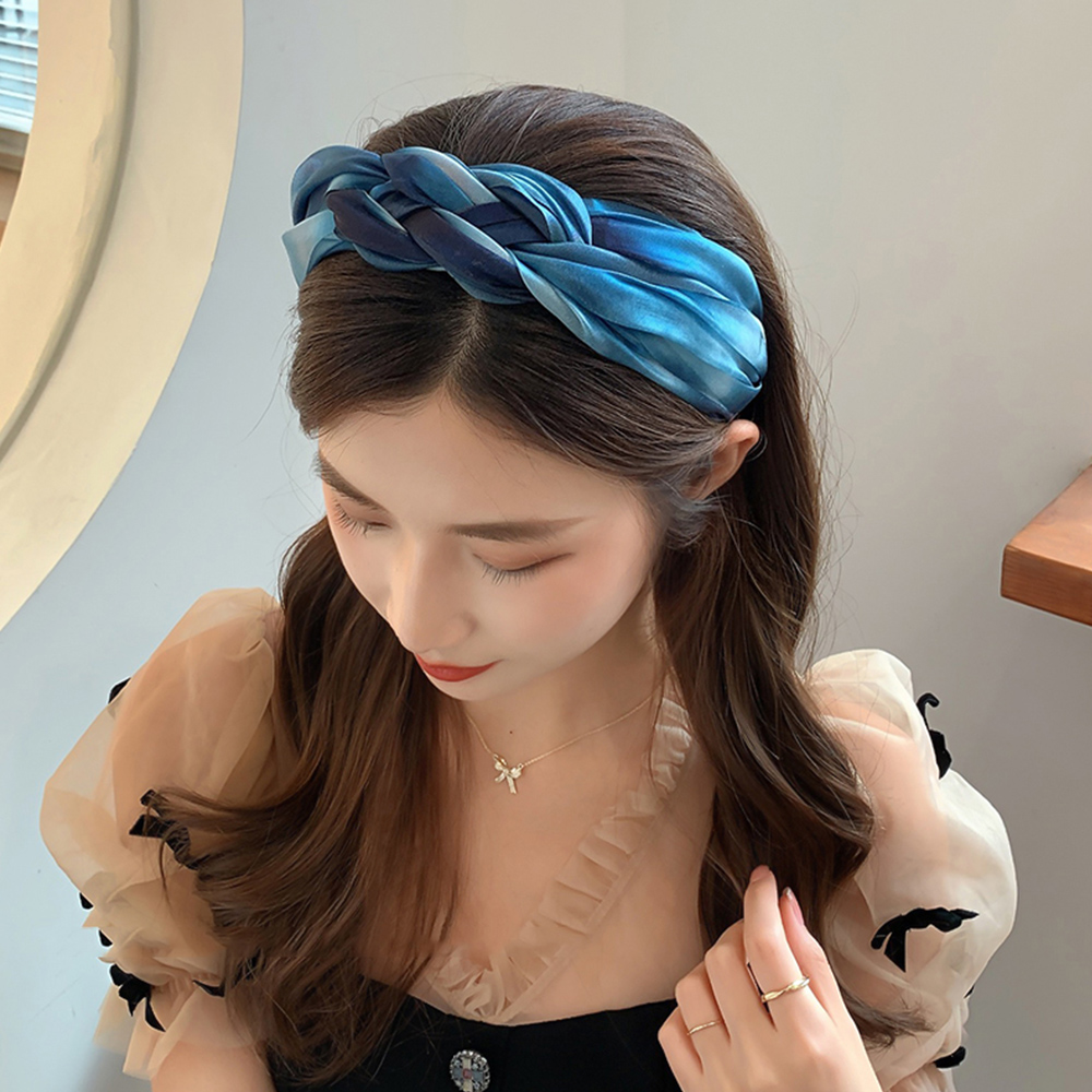 https://fulmo-img-server.com/haircery/988b6f1c-0cf8-49a5-baa5-4086128ad66b.jpg