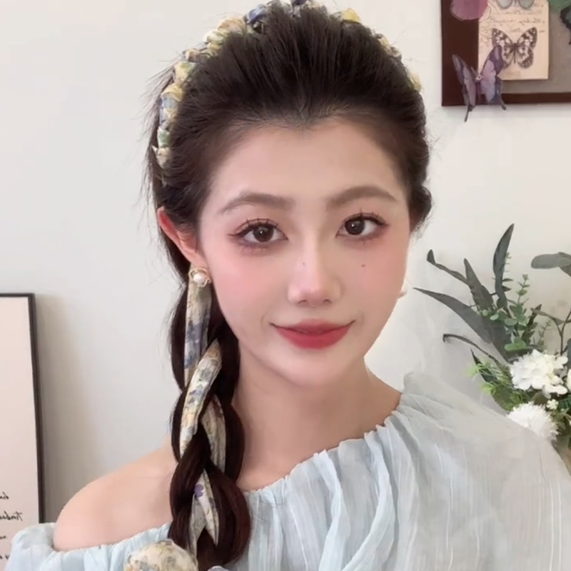 ヘアアクセサリー 編み込みリボンカチューシャ