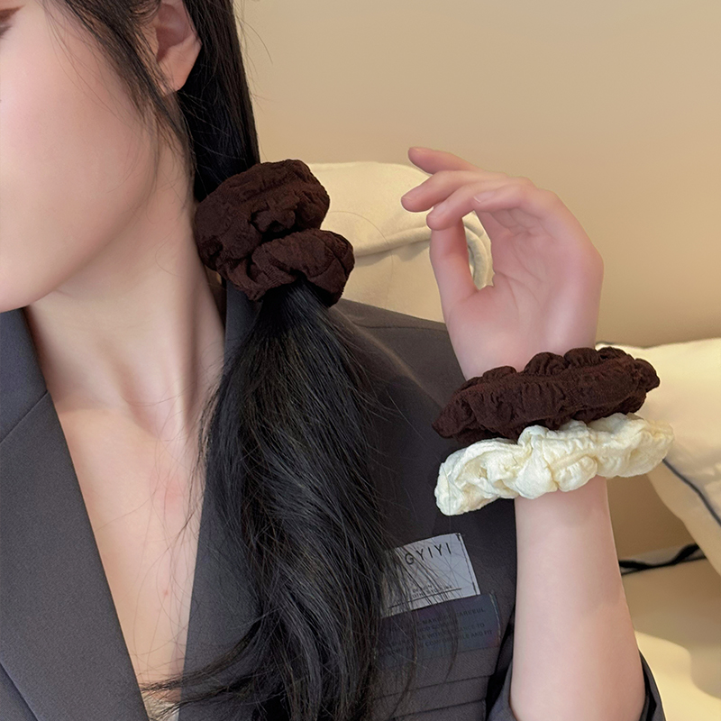 ヘアアクセサリー シルエットふわり 艶やかシュシュ