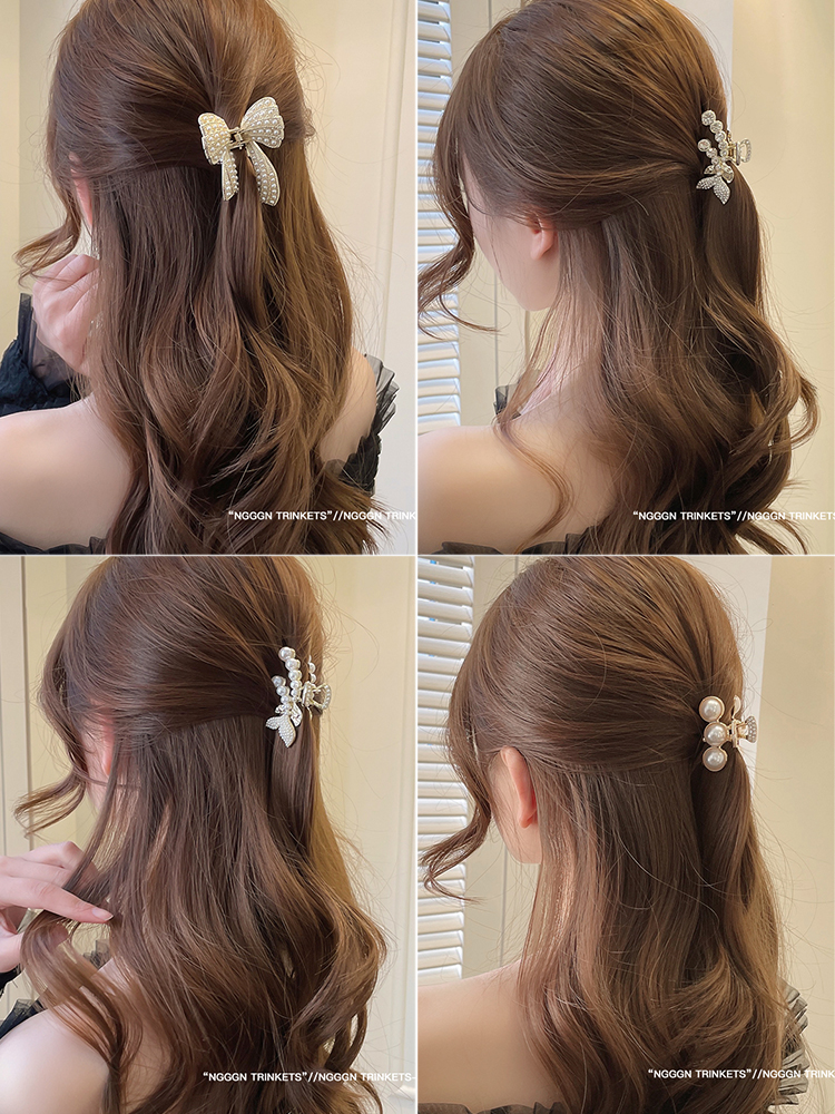 ヘアアクセサリー 輝きの蝶々 クリスタルバレッタ