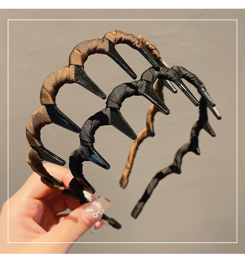 ヘアアクセサリー ねじり編み込み風カチューシャ
