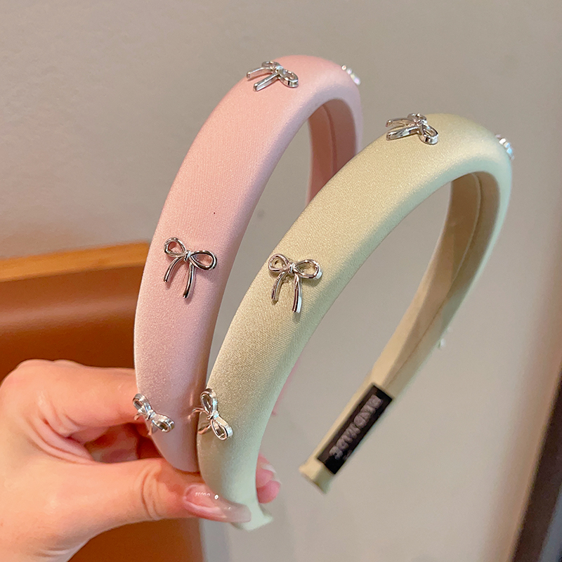 ヘアアクセサリー リボンモチーフ ふんわりカチューシャ