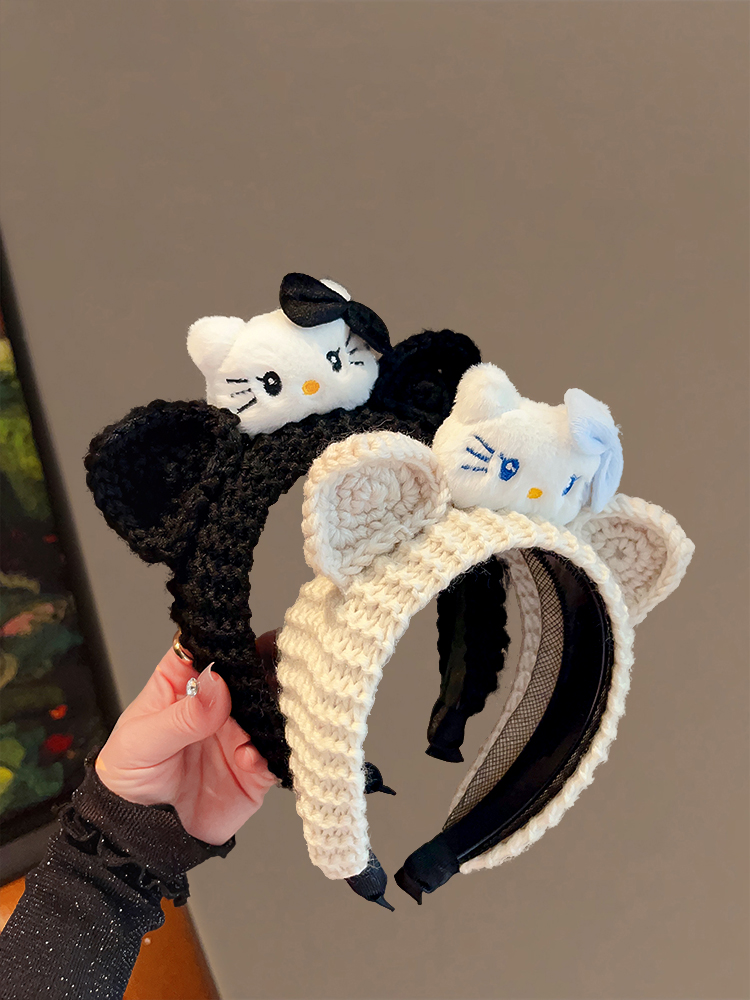 ヘアアクセサリー ねこちゃんニット耳カチューシャ