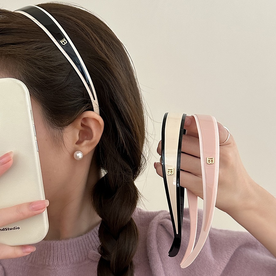 ヘアアクセサリー 金具プレート付きスリム細身カチューシャ