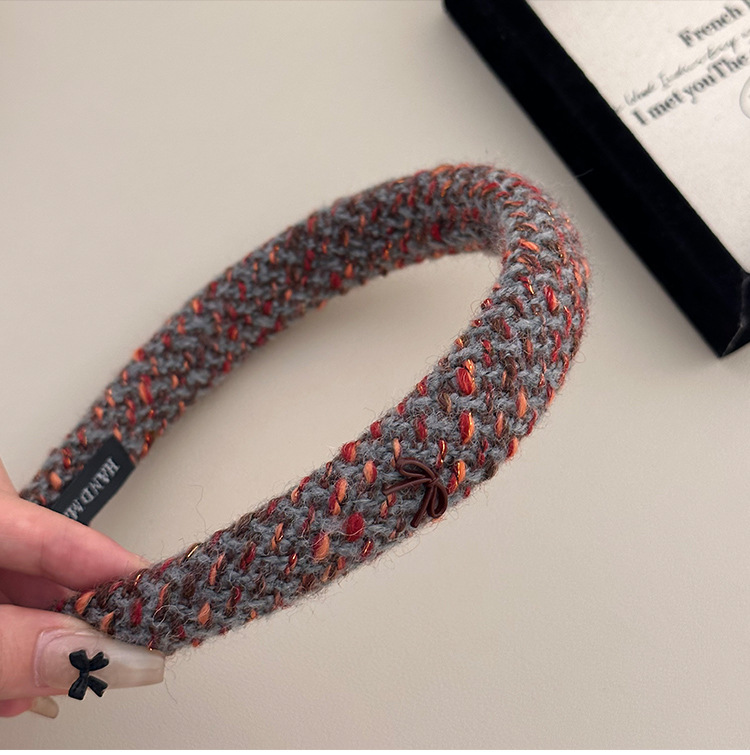 ヘアアクセサリー ふんわりツイード編み込みリボン付きカチューシャ