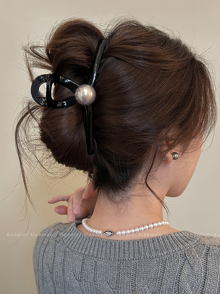 ヘアアクセサリー 真珠の輝き リボンバレッタ
