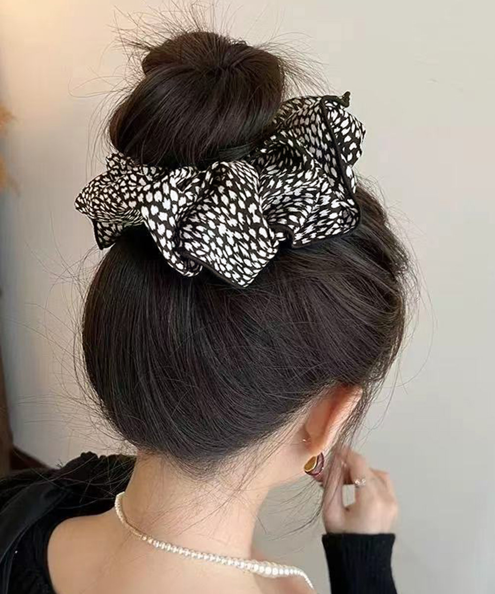 豹柄大きめシュシュ ボリューム ヘアアクセサリー