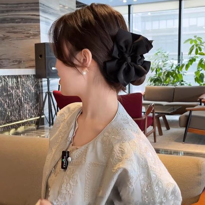 ヘアアクセサリー 優雅リボンバレッタ