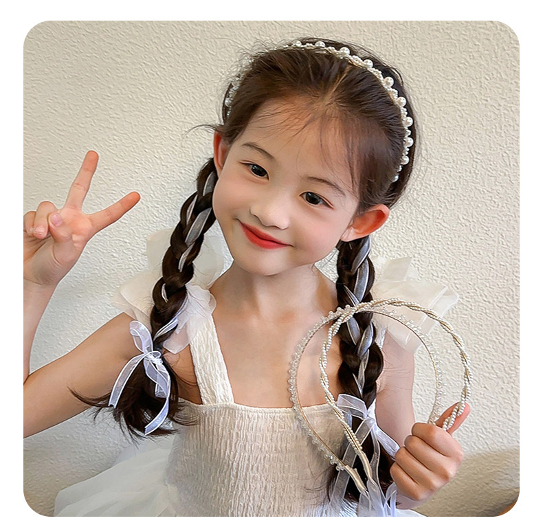 ヘアアクセサリー 真珠輝きのエレガントカチューシャ