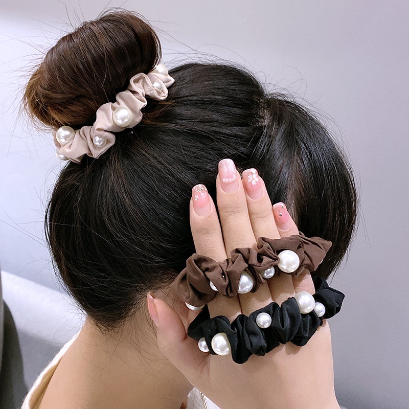 ヘアアクセサリー 真珠飾り優美シュシュ