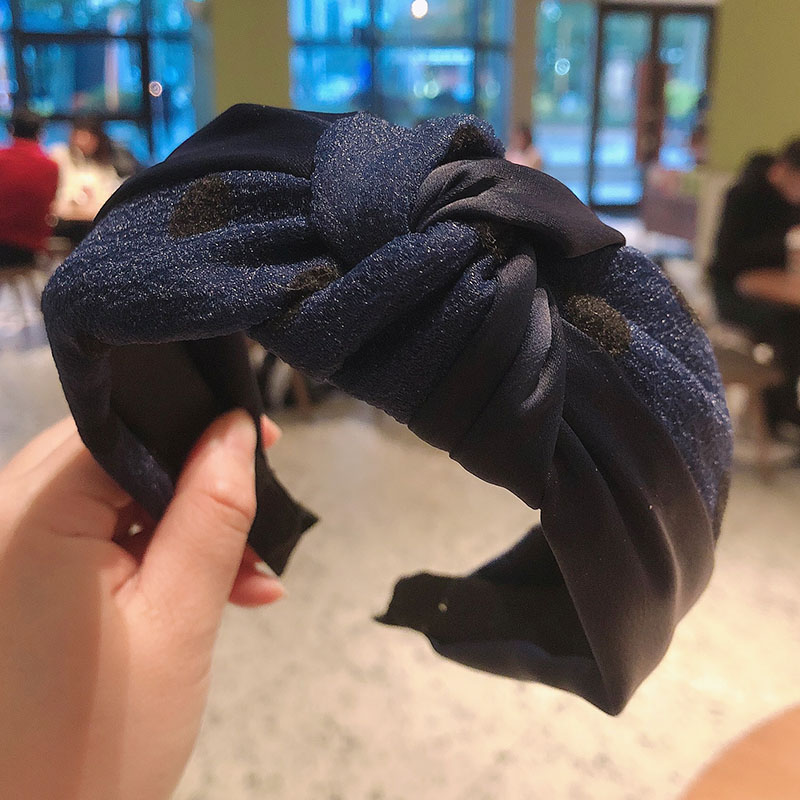 ヘアアクセサリー ツイストノット結びカチューシャ