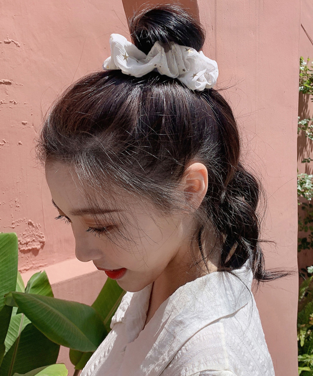 ヘアアクセサリー 星柄シュシュ 髪留め ヘアゴム 夜空デザイン