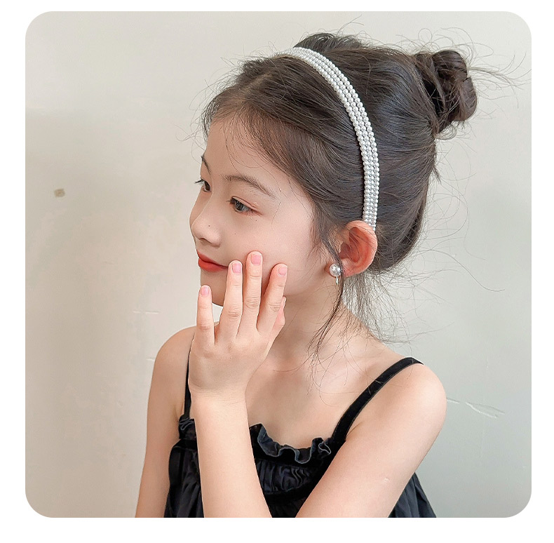 ヘアアクセサリー 真珠輝きのエレガントカチューシャ