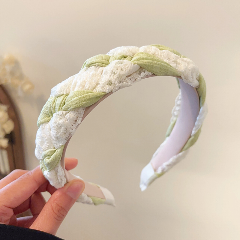 ヘアアクセサリー レース編み込みカチューシャ