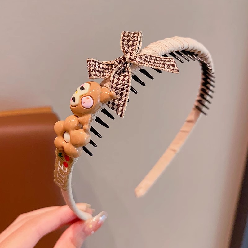 ヘアアクセサリー お花とリスのゆらゆらカチューシャ