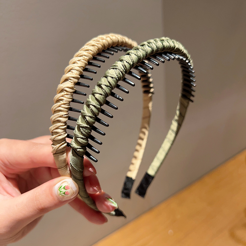 ヘアアクセサリー 編み込み風コームカチューシャ