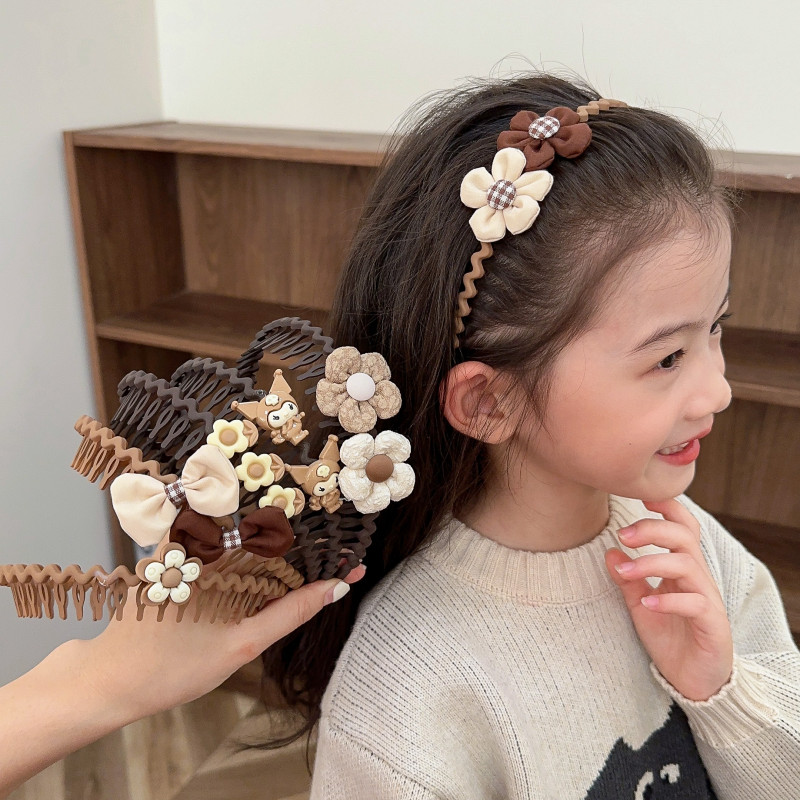 ヘアアクセサリー お花とリスのゆらゆらカチューシャ
