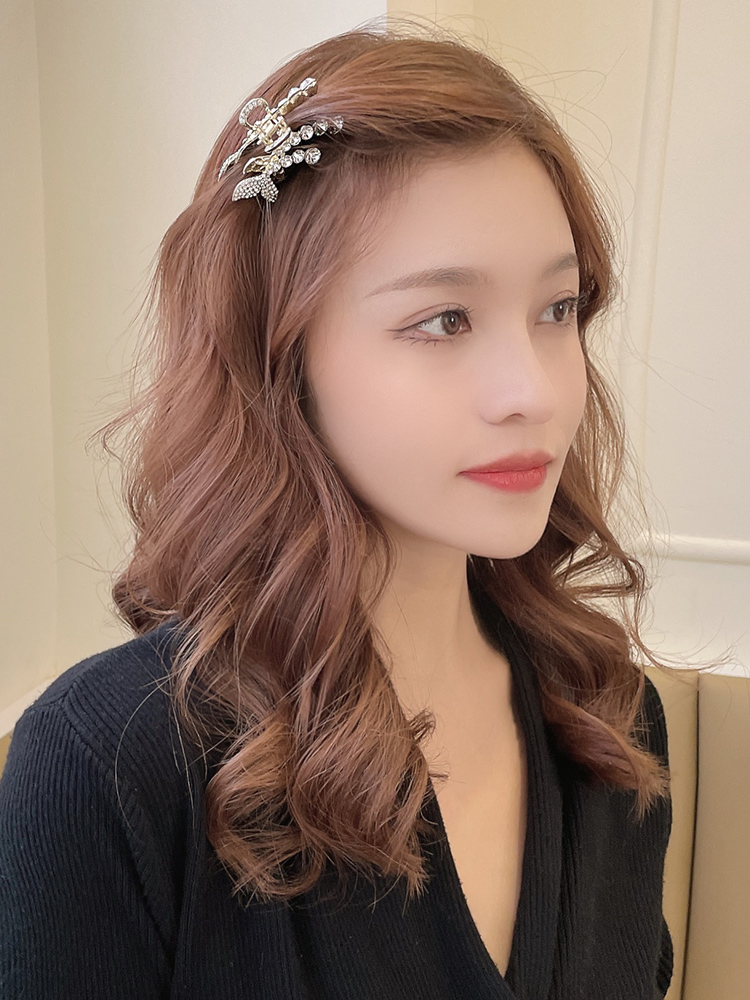ヘアアクセサリー 輝きの蝶々 クリスタルバレッタ