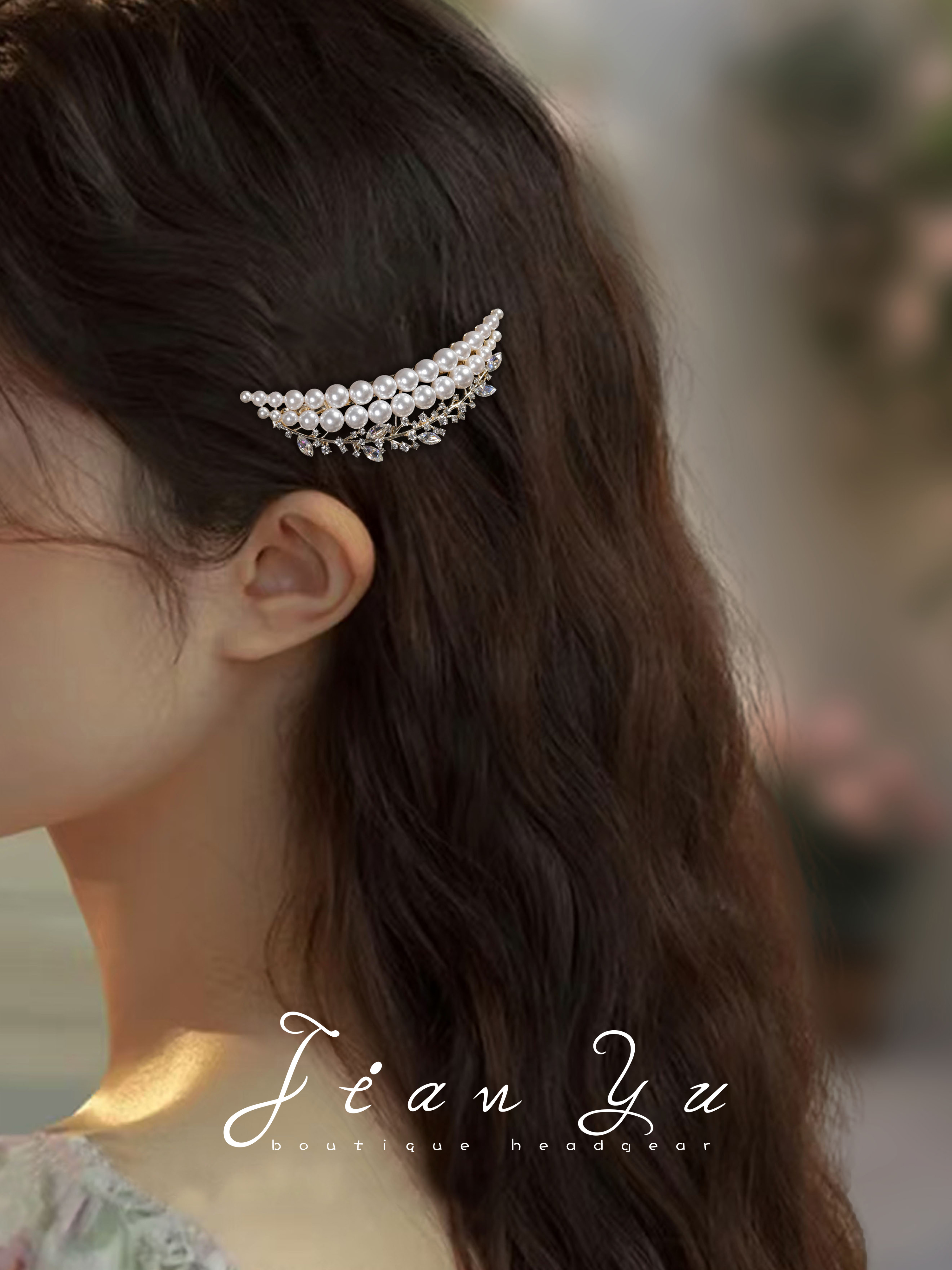 ヘアアクセサリー 月の涙 パール三日月バレッタ