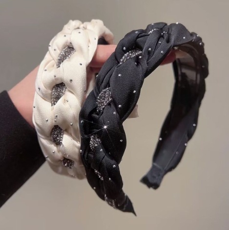 ヘアアクセサリー 立体編み込みラメ輝くボリュームカチューシャ