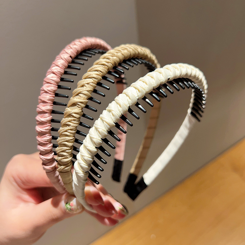 ヘアアクセサリー 編み込み風コームカチューシャ