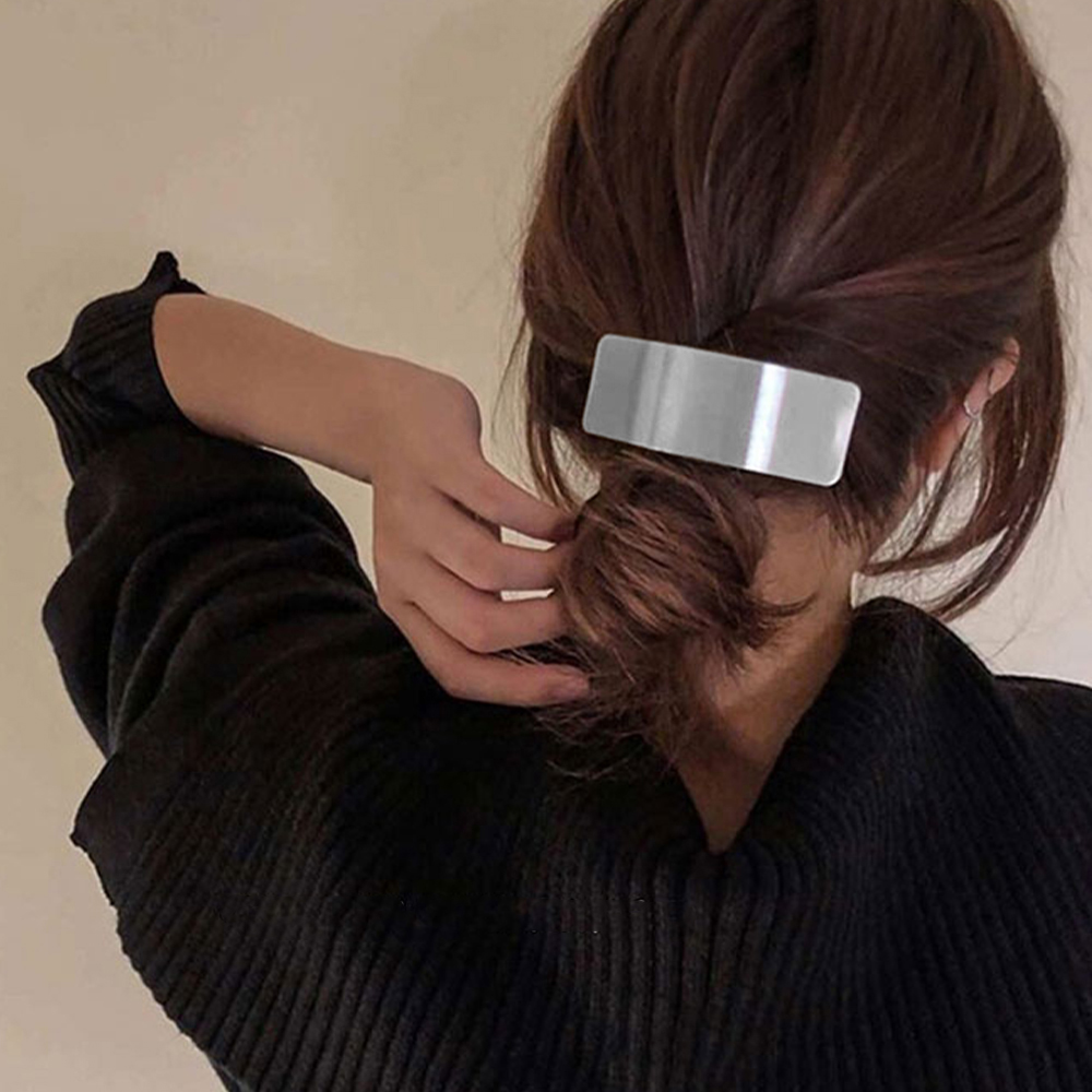 https://fulmo-img-server.com/haircery/f1ed4b10-15ae-4e82-b876-bf279e3d5275.jpg