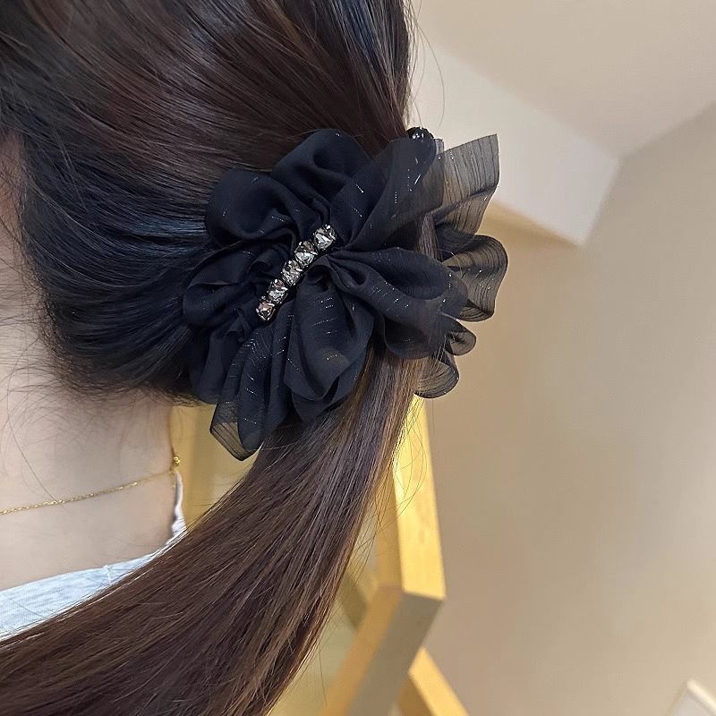https://fulmo-img-server.com/haircery/f57447b6-1148-461c-b23c-344ed86f58f4.jpg