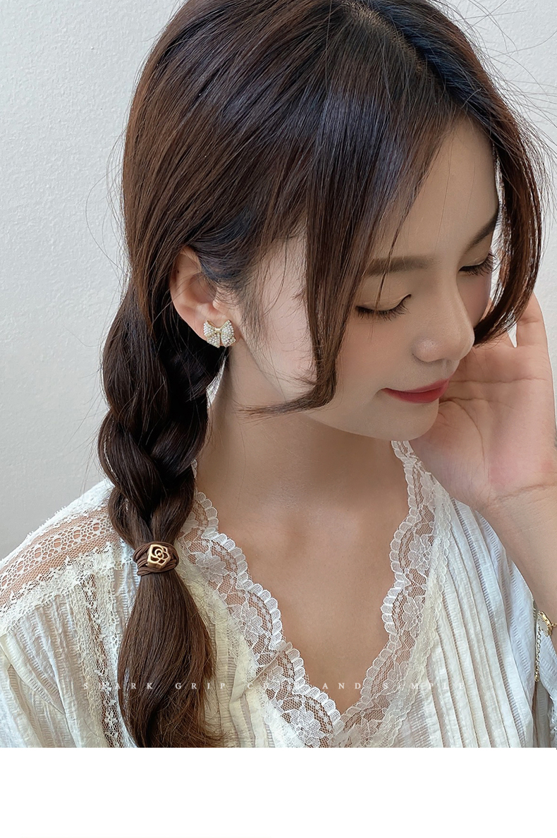 ヘアアクセサリー 小さな輝き モチーフシュシュ
