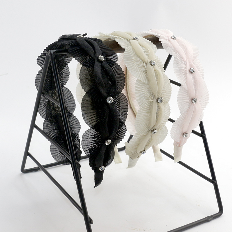 ヘアアクセサリー プリーツリボン編み込みビジュー付きカチューシャ