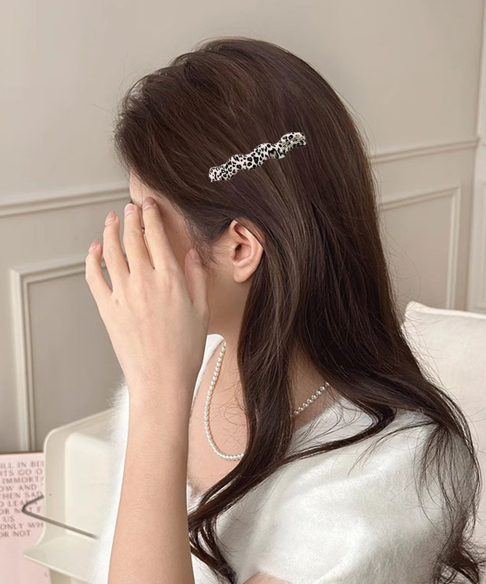 ヘアアクセサリー 豹柄くちばしバレッタ 韓国風髪留め