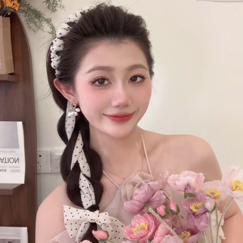 ヘアアクセサリー 編み込みリボンカチューシャ