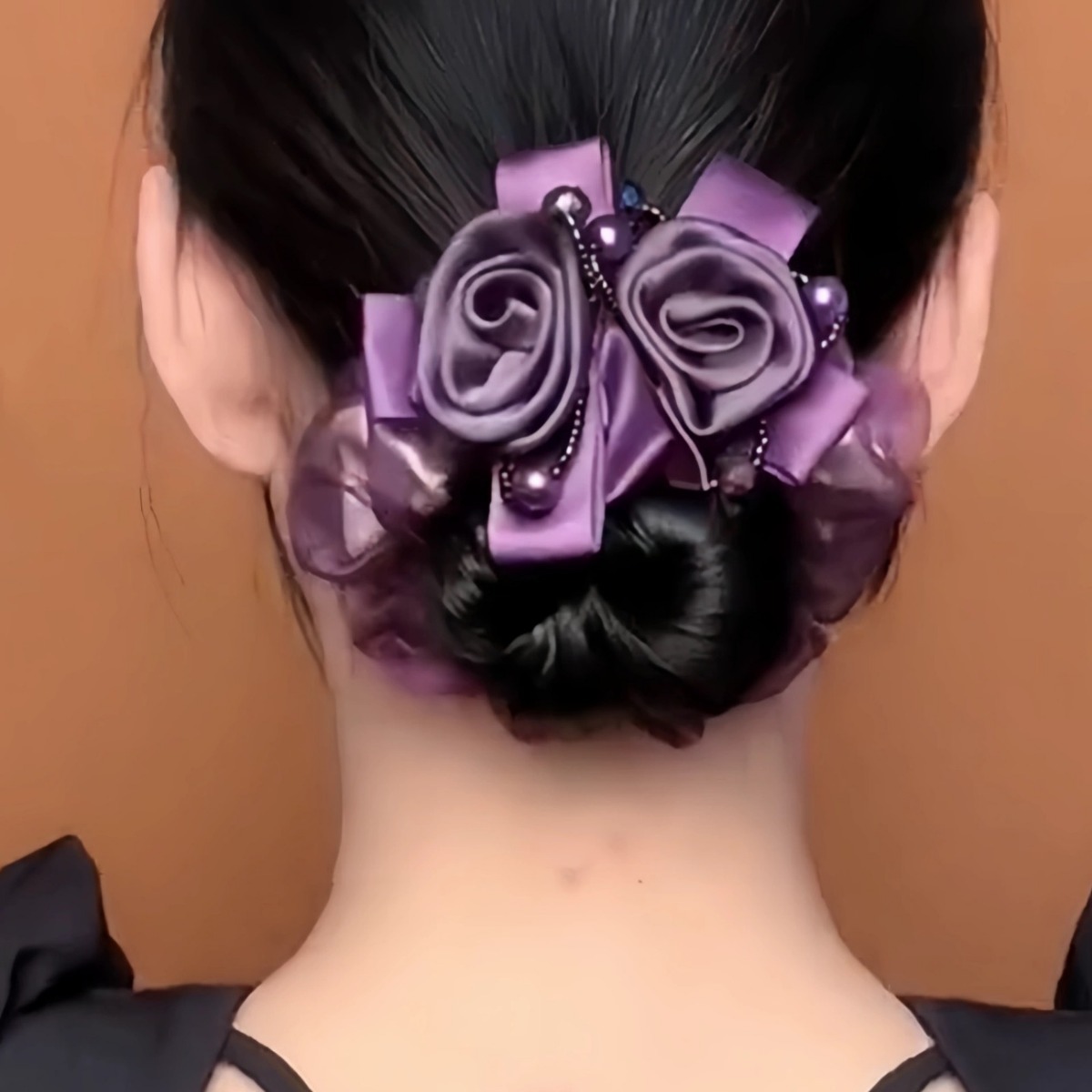 髪 飾り 上品な薔薇シャインクリップ