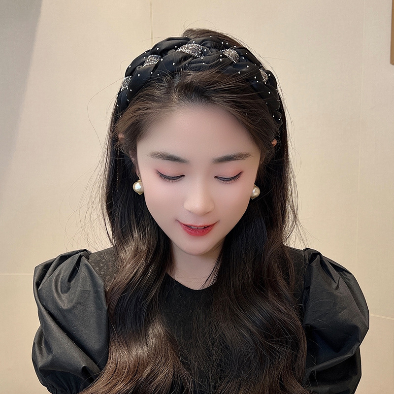 https://fulmo-img-server.com/hairgleam/61b856d7-3692-43a8-b836-e4f72808a770.jpg