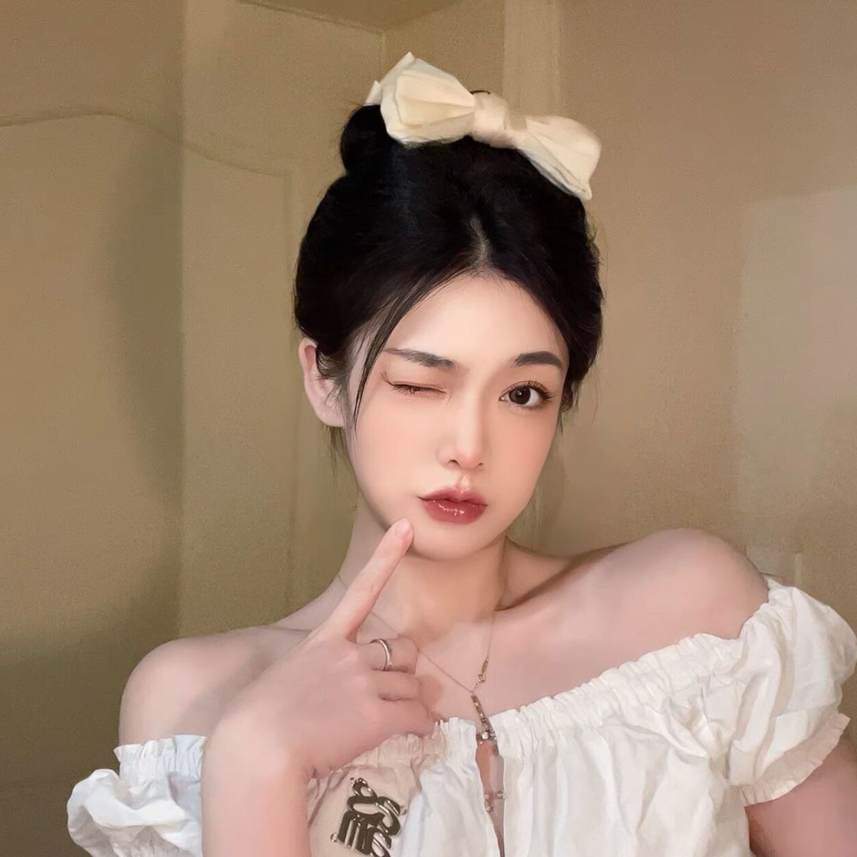 https://fulmo-img-server.com/hairgleam/a636d66d-9dcf-41e4-9bcd-8fa118b09db6.jpg
