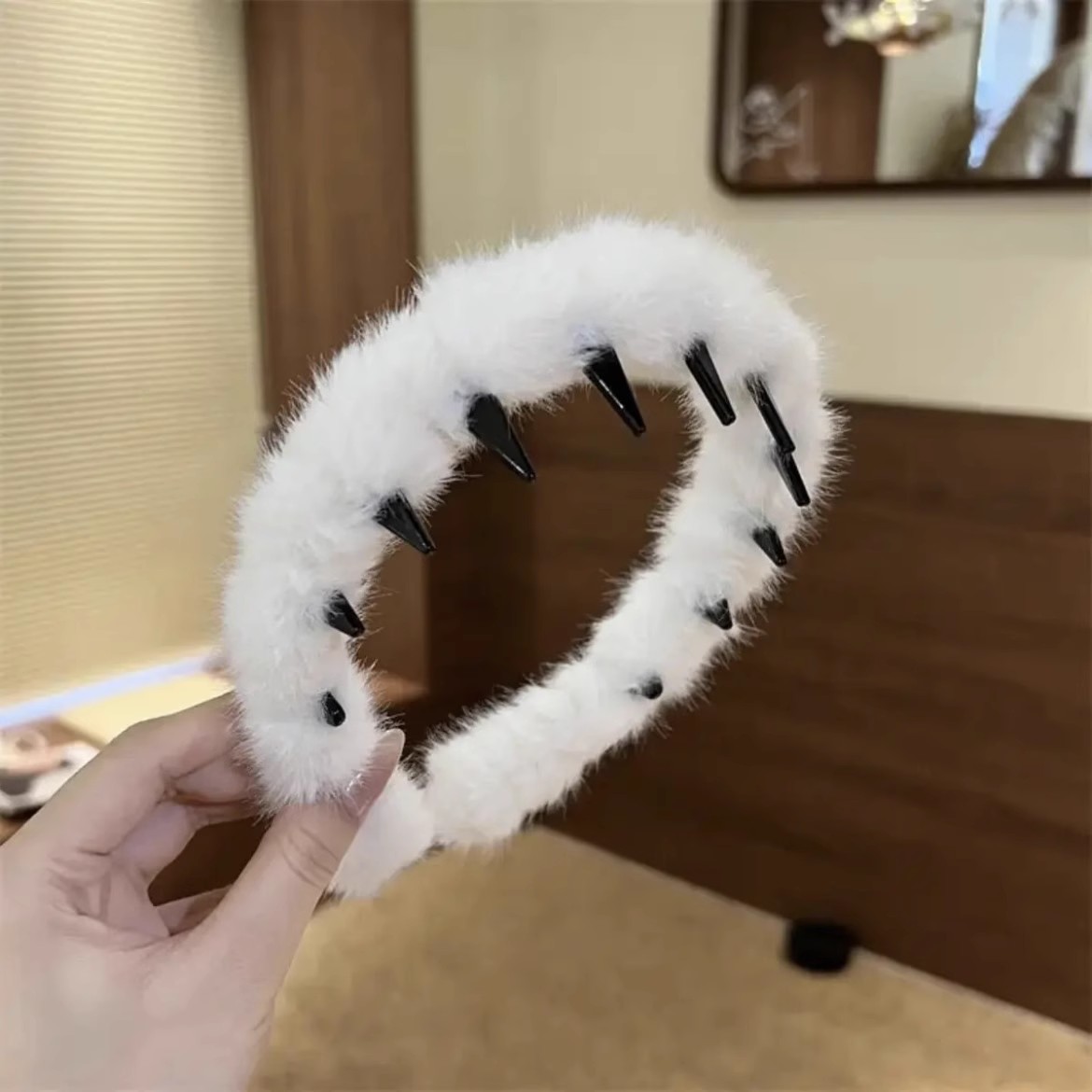 https://fulmo-img-server.com/hairgleam/a92a0a7e-29fe-4848-a3ad-03924a89c2b0.jpg