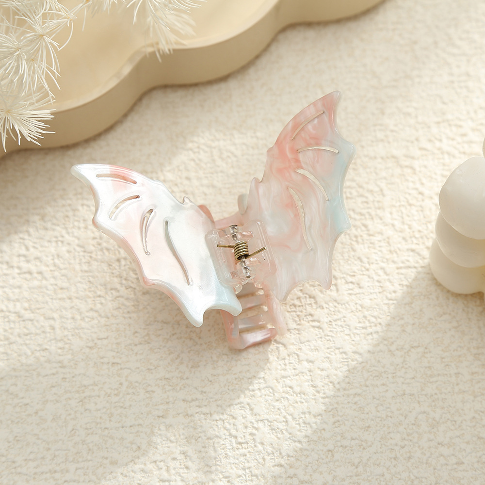 髪飾り コウモリの羽根モチーフヘアクリップ