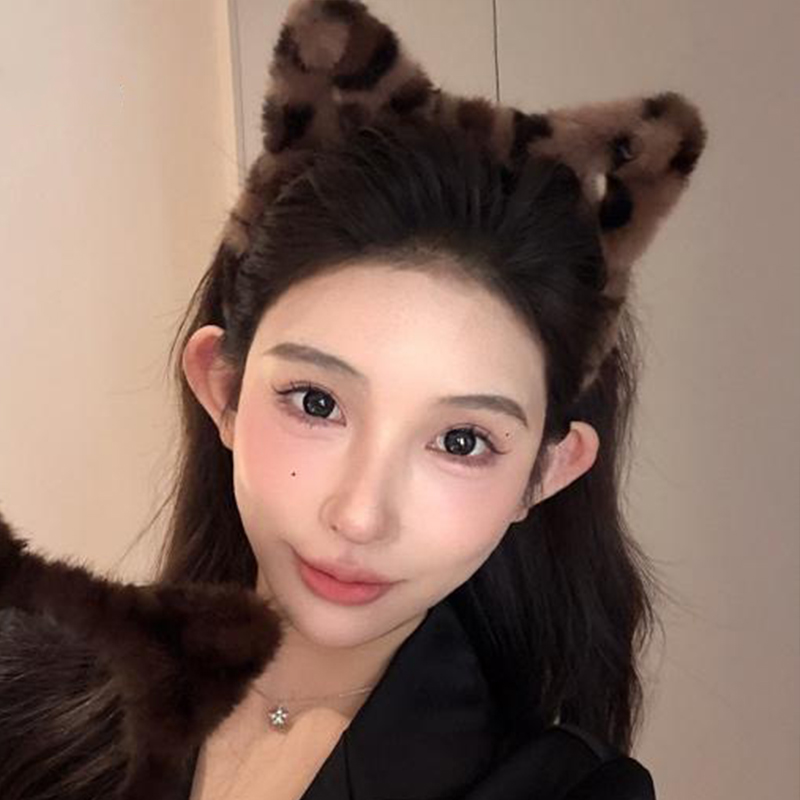 https://fulmo-img-server.com/hairgleam/c1d7a7aa-ed3c-44d9-8bb1-49c235548f86.jpg
