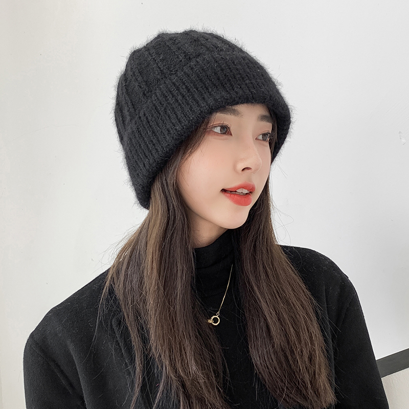 帽子 レディース ふわもこ編み目ワッペン付きニット帽