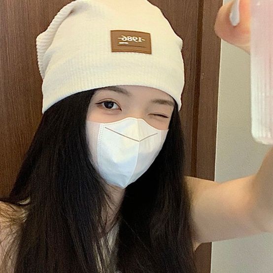 帽子 レディース 凹凸ワッフル生地タグ付きニット帽