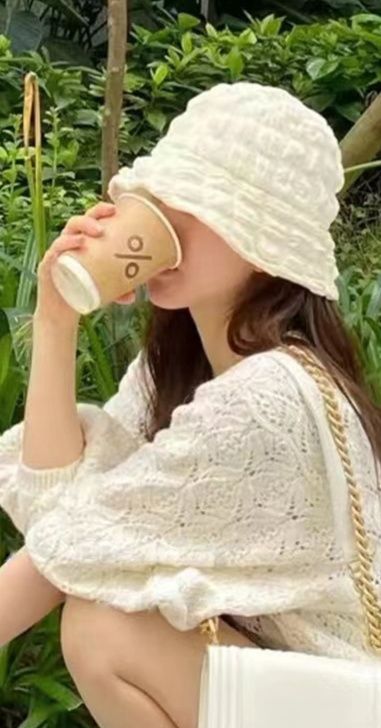 帽子 レディース 上品な織り柄デザイン　つば広