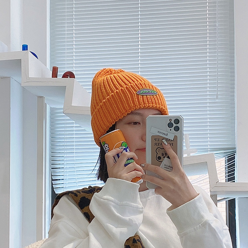 帽子 レディース ビビット　ニットキャップ　ロゴ