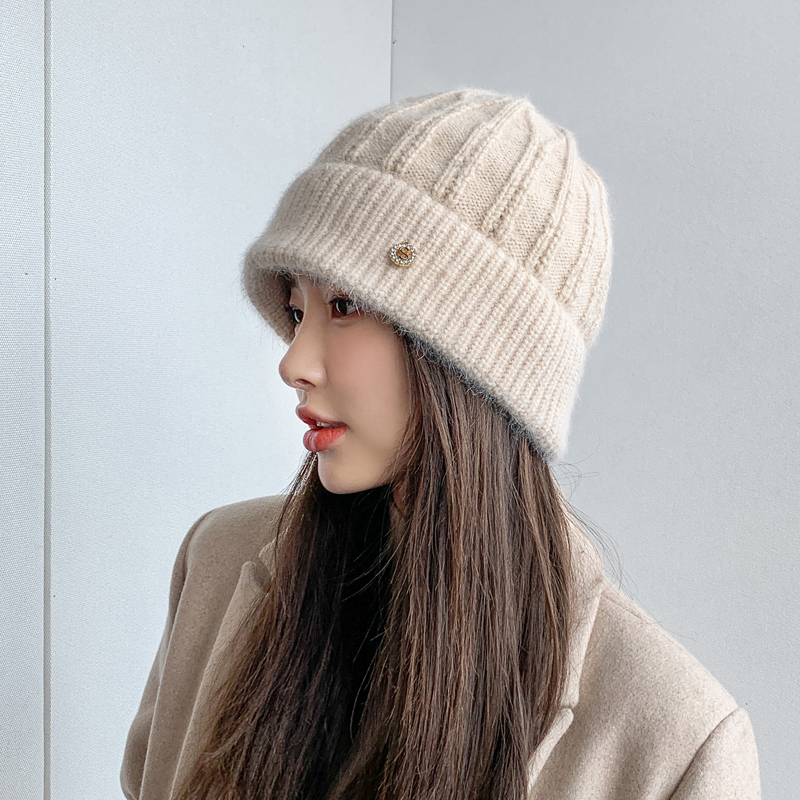 帽子 レディース ふわもこ編み目ワッペン付きニット帽